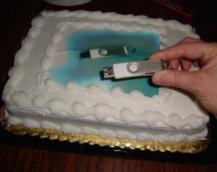 USB Cake