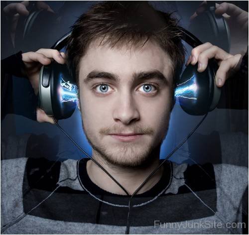 Daniel Radcliffe Listening Pop
