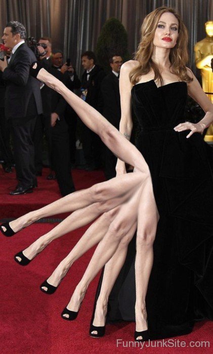 Funny Angelina Jolie Oscars Leg Spiderlina