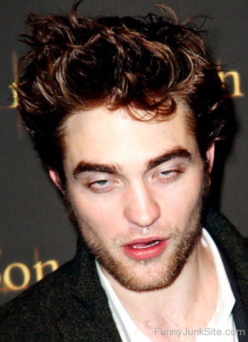 Robert Pattinson Drunked