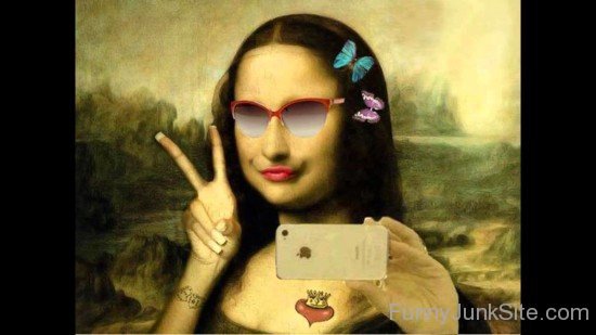 Selfie Of Mona Lisa